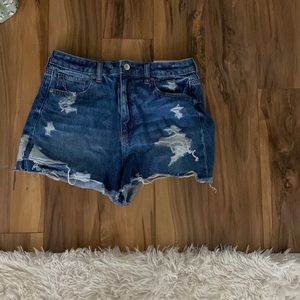 Dark Wash American Eagle Mom shorts